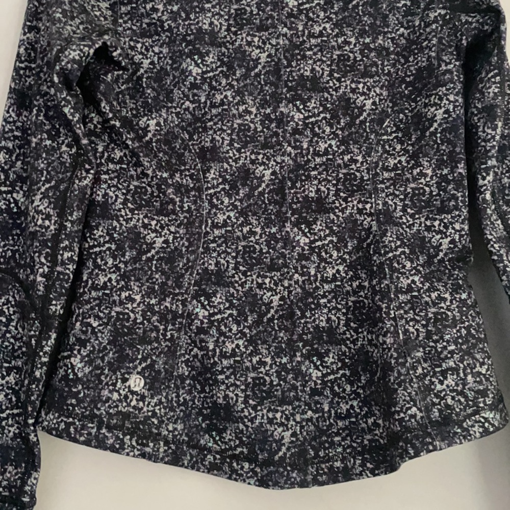 lululemon jacket - Picture 4 of 4